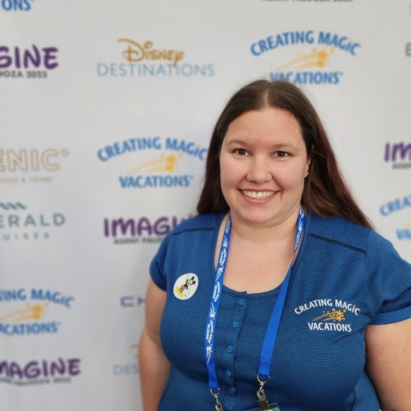 Meet your Posher, Danielle - Picture 2 of 2